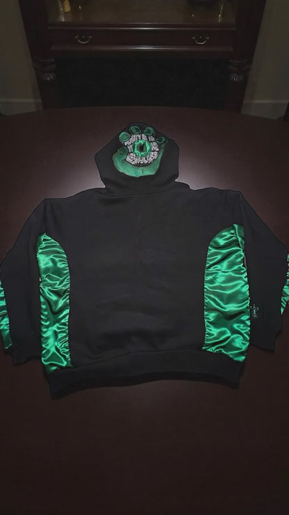 Beauty in the Eyes of the Beholder (Green)